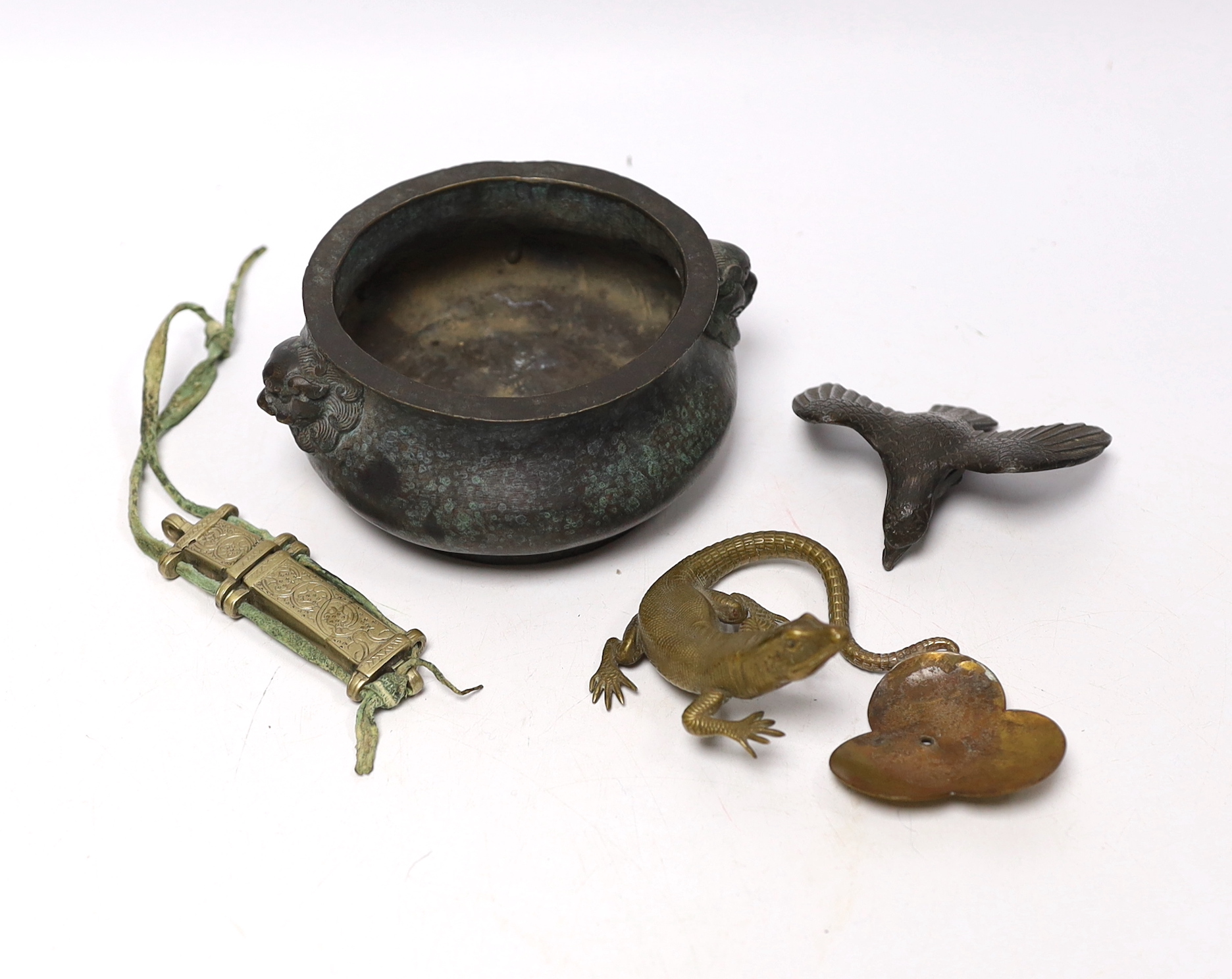 Chinese bronze censer, a Tibetan metal case, Japanese bronze lizard dish and a figure of a bird, diameter 11cm